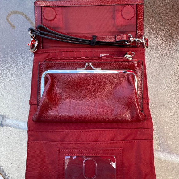 Leather cross body bag from Wilson Leather - Picture 4 of 5